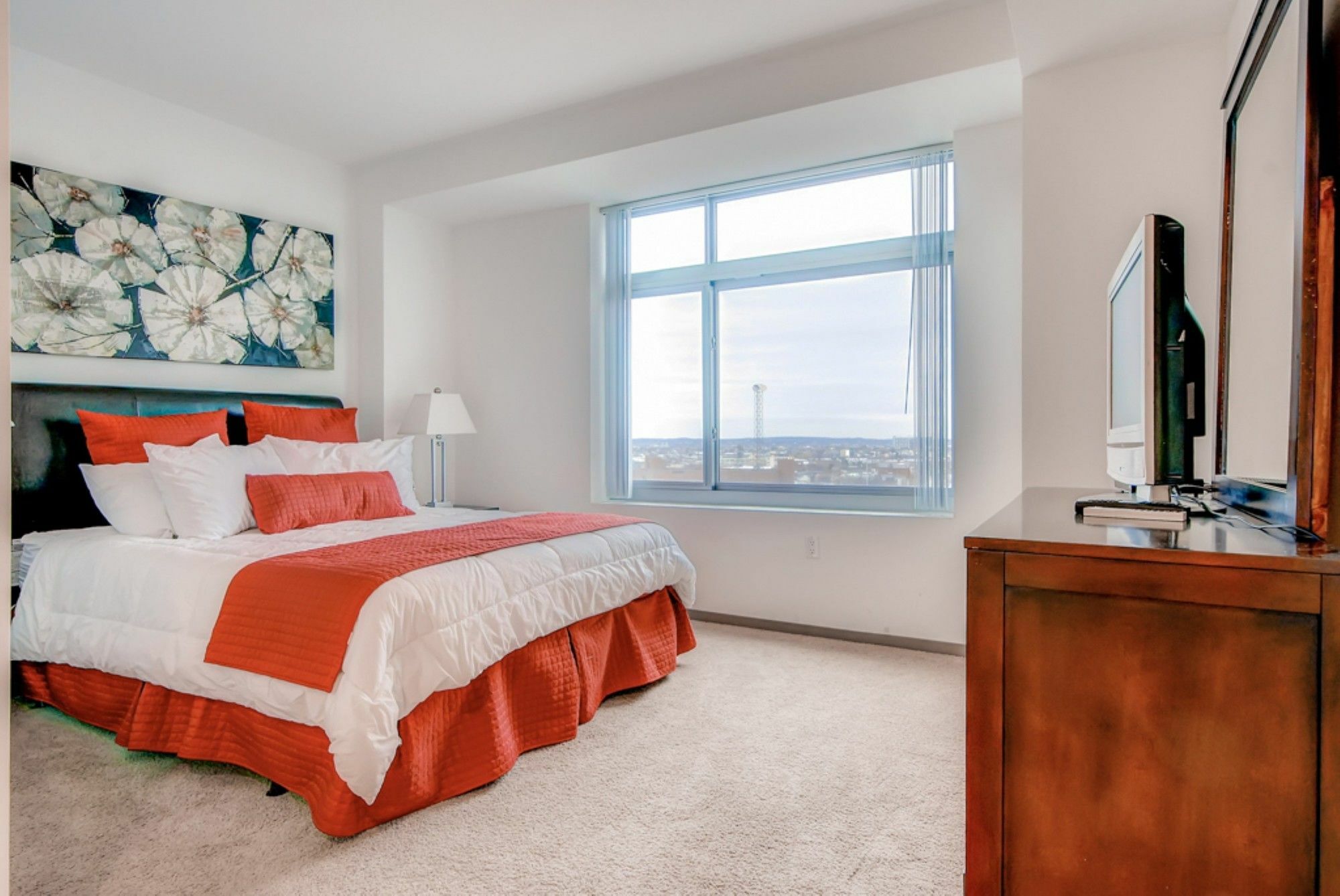 Global Luxury Suites At Kendall East Кеймбридж Екстериор снимка