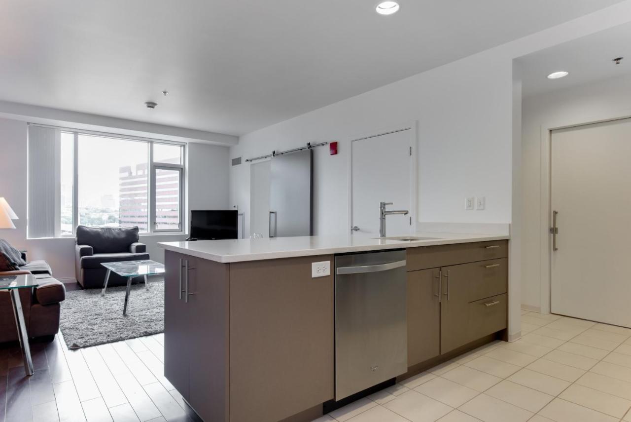 Global Luxury Suites At Kendall East Кеймбридж Екстериор снимка